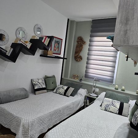 Superbe Appartement Avec Solarium Et Piscine Communautaire โรเซส ภายนอก รูปภาพ