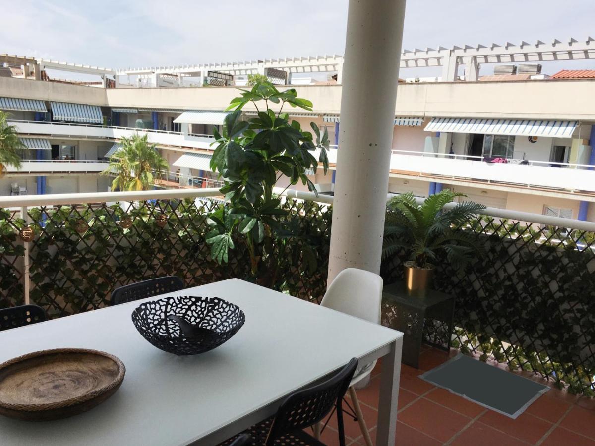 Superbe Appartement Avec Solarium Et Piscine Communautaire โรเซส ภายนอก รูปภาพ