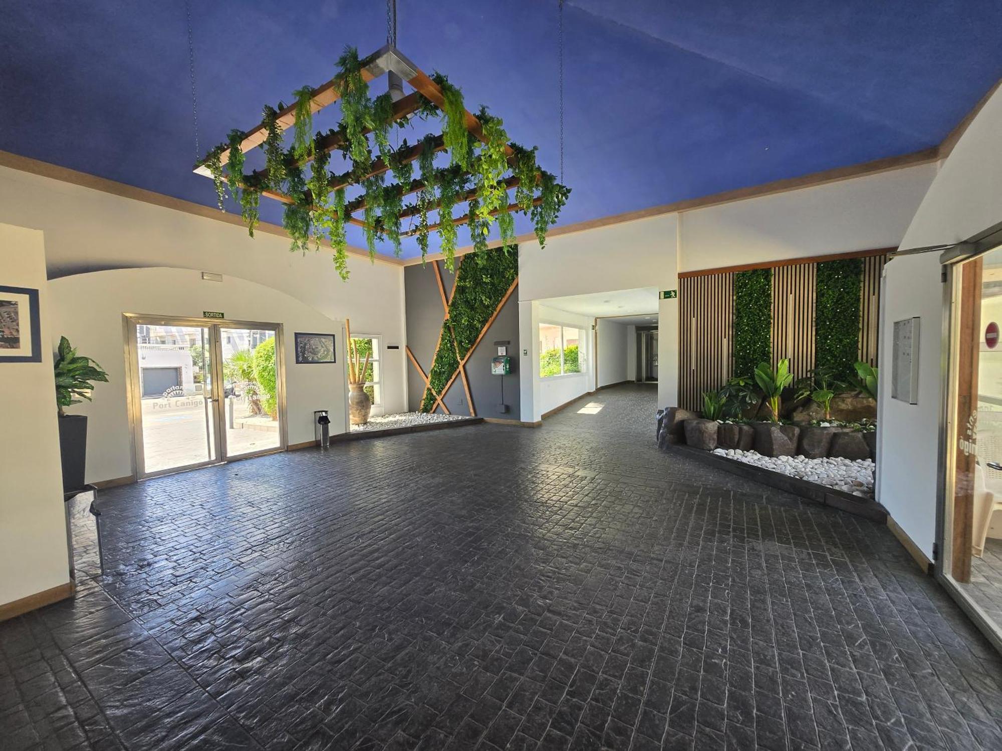 Superbe Appartement Avec Solarium Et Piscine Communautaire โรเซส ภายนอก รูปภาพ